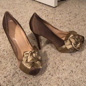 Satin beige heel 3 1/2 heel
